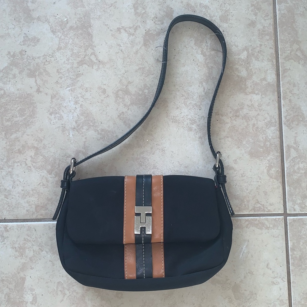 Tommy Hilfiger purse.